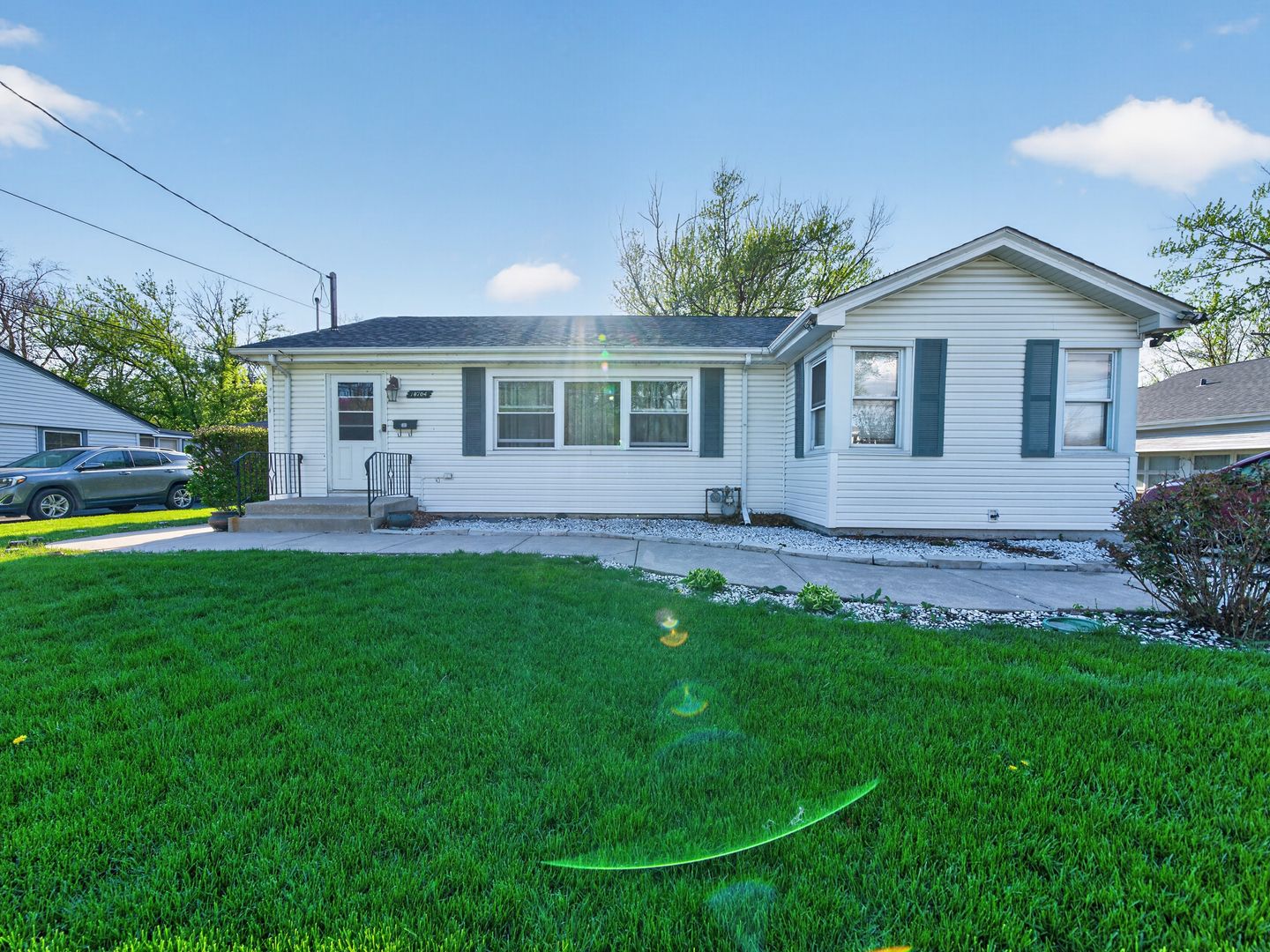 18704 Highland Avenue — Homewood, IL 60430