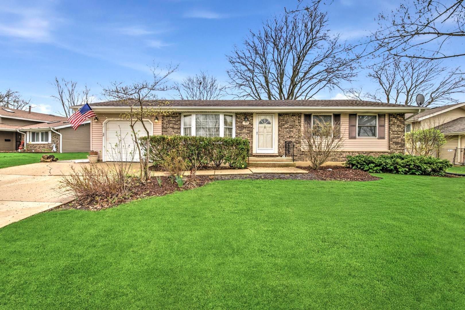 133 Lela Lane — Schaumburg, IL 60193