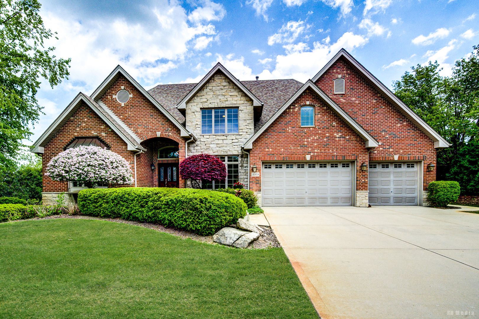 21359 Saddle Lane — Mokena, IL 60448