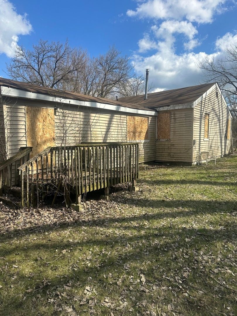 3702 Lincoln Lane E, Robbins, IL 60472