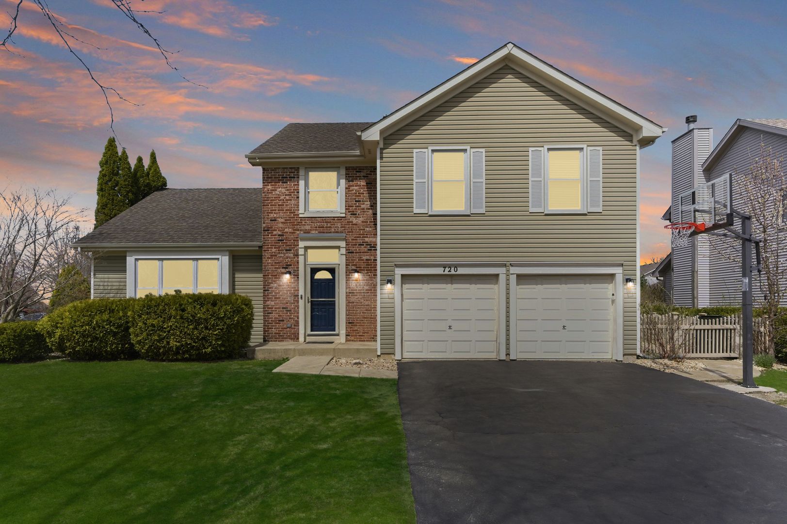 720 Countryside Drive — Bolingbrook, IL 60490