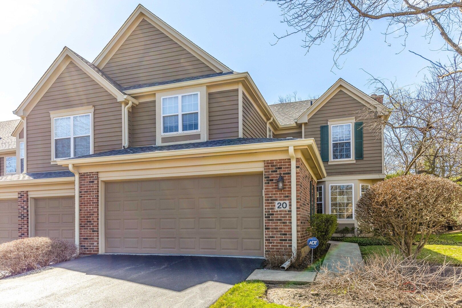 20 Ashford Court — Lincolnshire, IL 60069