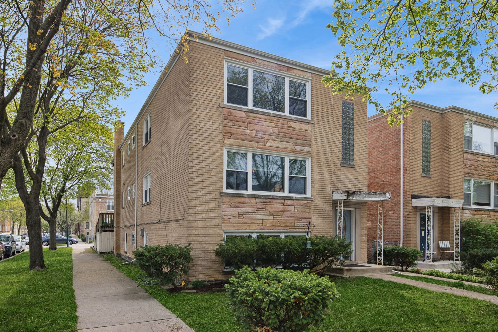 5659 N Saint Louis Avenue — Chicago, IL 60659