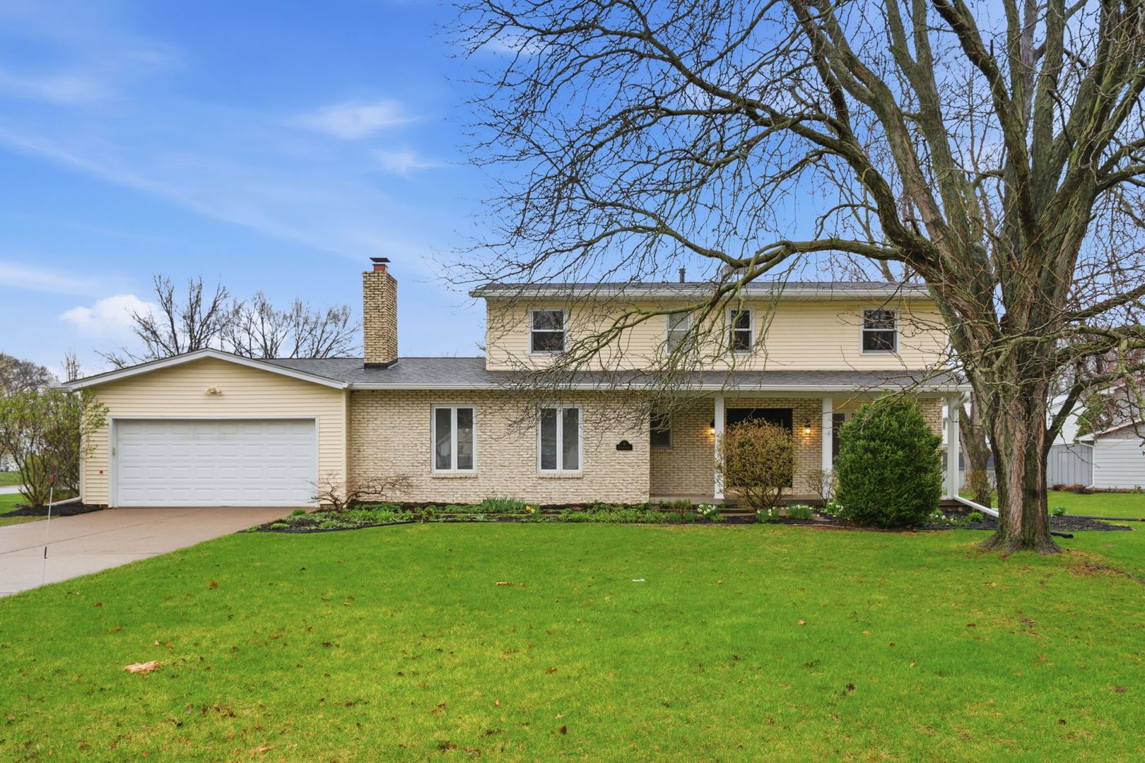 4 Estate Court — Bettendorf, IA 52722