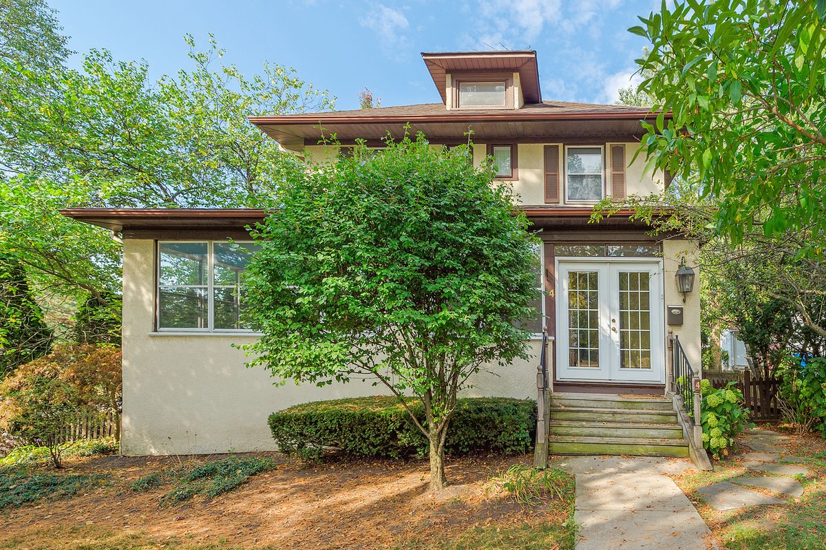 4 Vine Street, Hinsdale, IL 60521