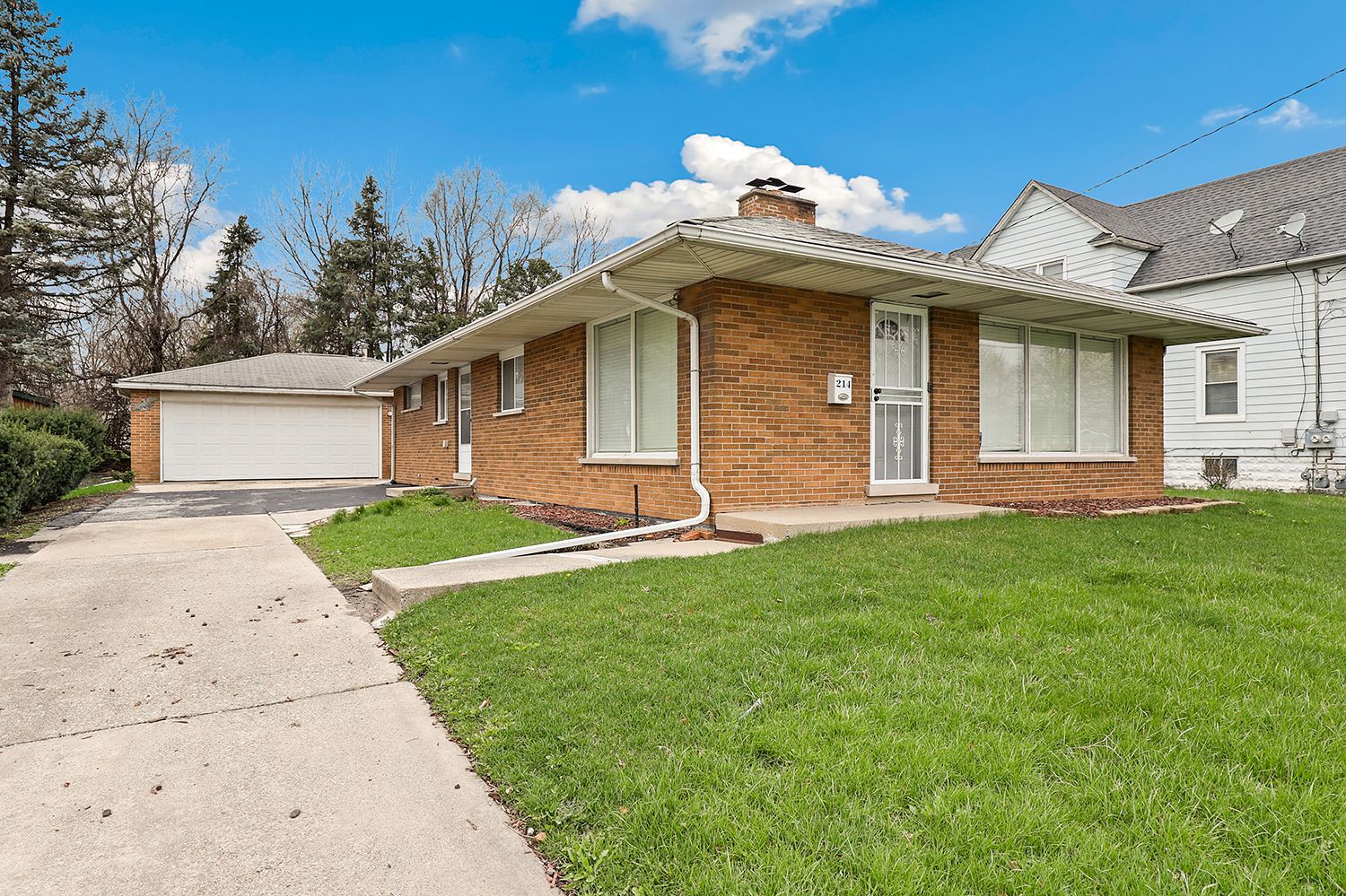 214 N Hunter Street — Thornton, IL 60476
