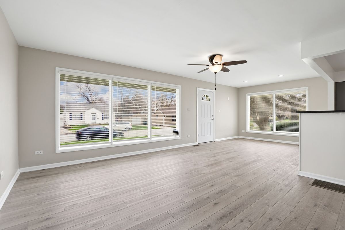 214 Hunter Street, Thornton, IL 60476