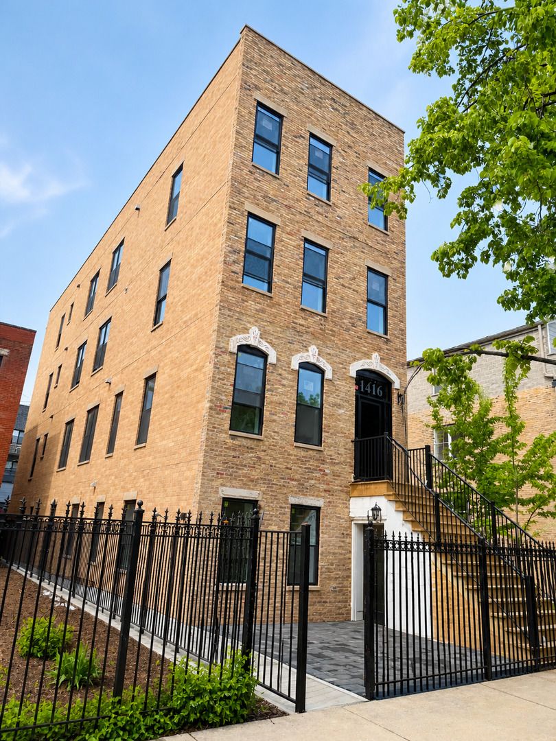1416 N Maplewood Avenue #4, Chicago, IL 60622