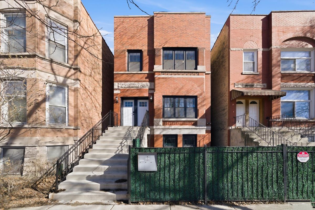 1239 Rockwell Street, Chicago, IL 60622