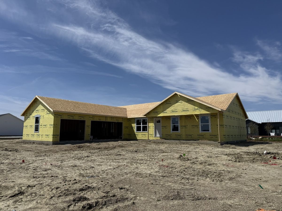 407 Jerin Drive, Fisher, IL 61843