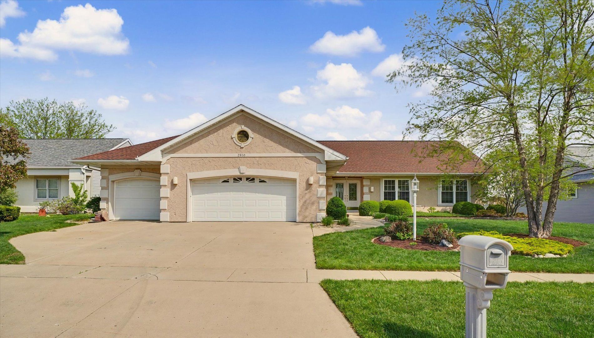 2910 Rutherford Drive — Urbana, IL 61802