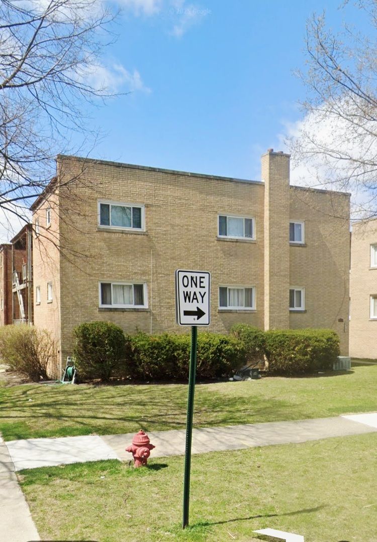 8300 CHRISTIANA Avenue #2E — Skokie, IL 60076