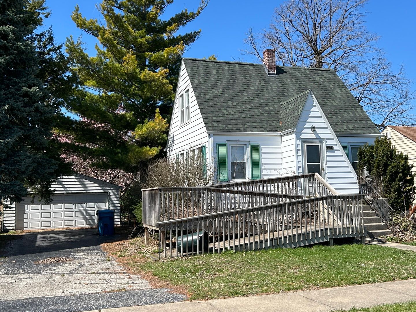 9822 Meade Avenue — Oak Lawn, IL 60453