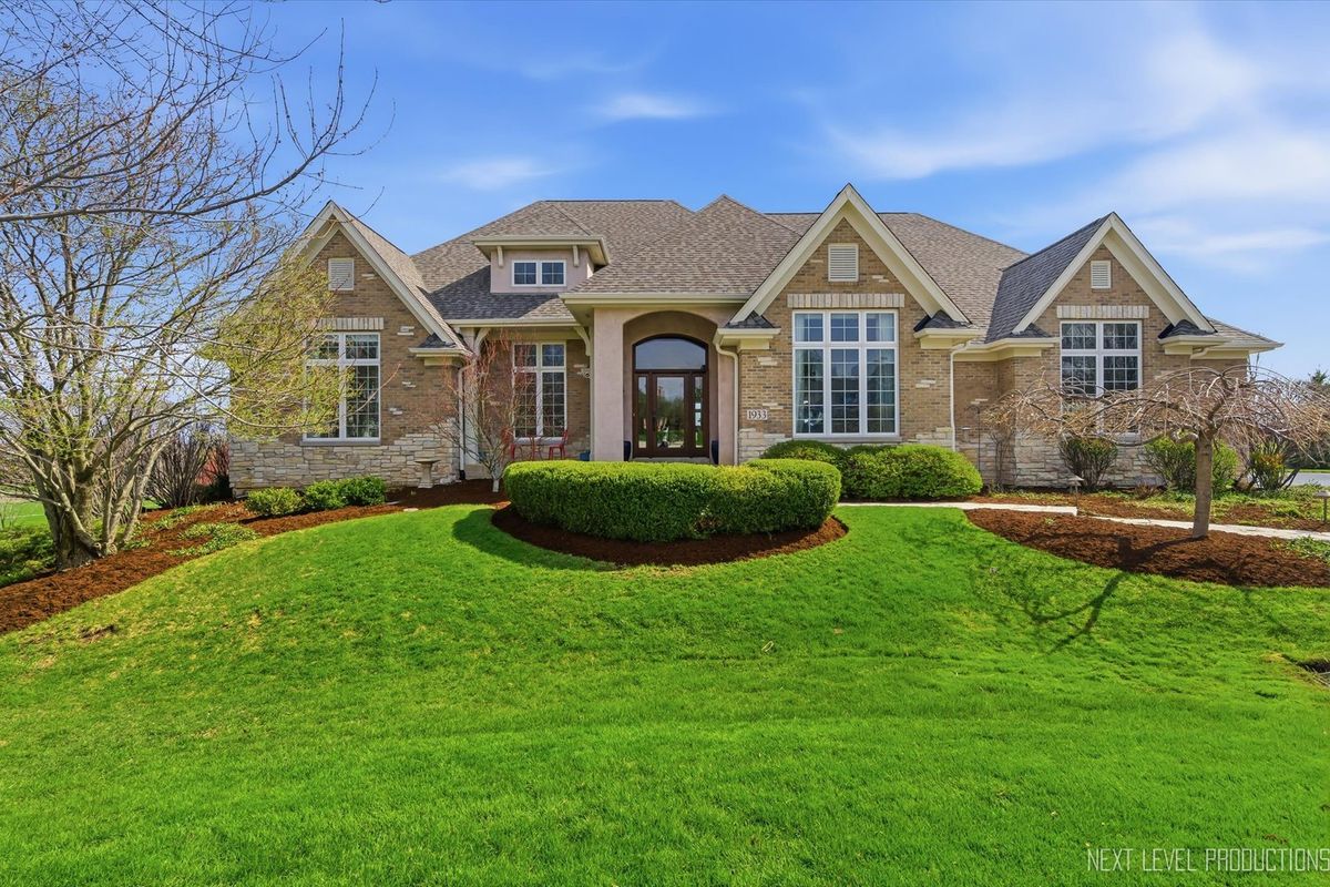 1933 Spring Valley Drive, Elburn, IL 60119