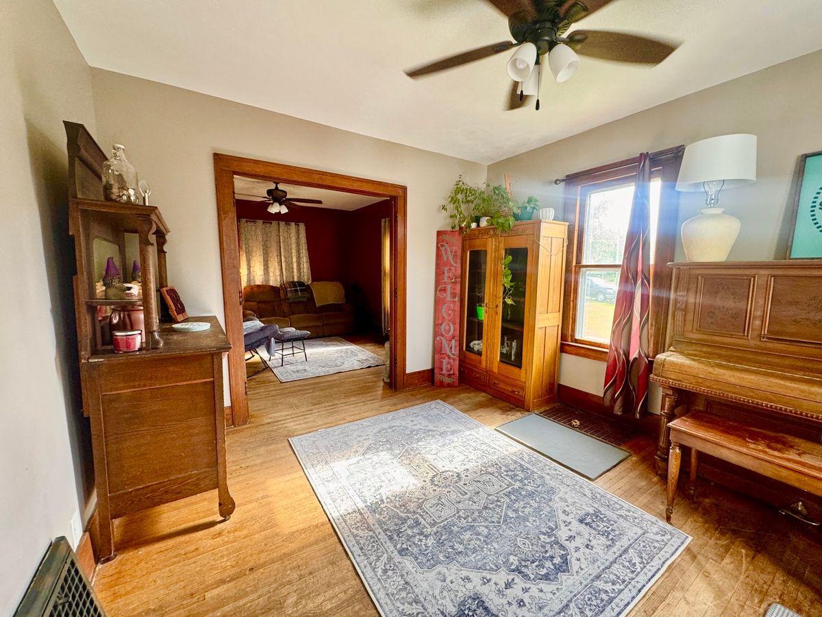 608 W Main Street, Aledo, IL 61231