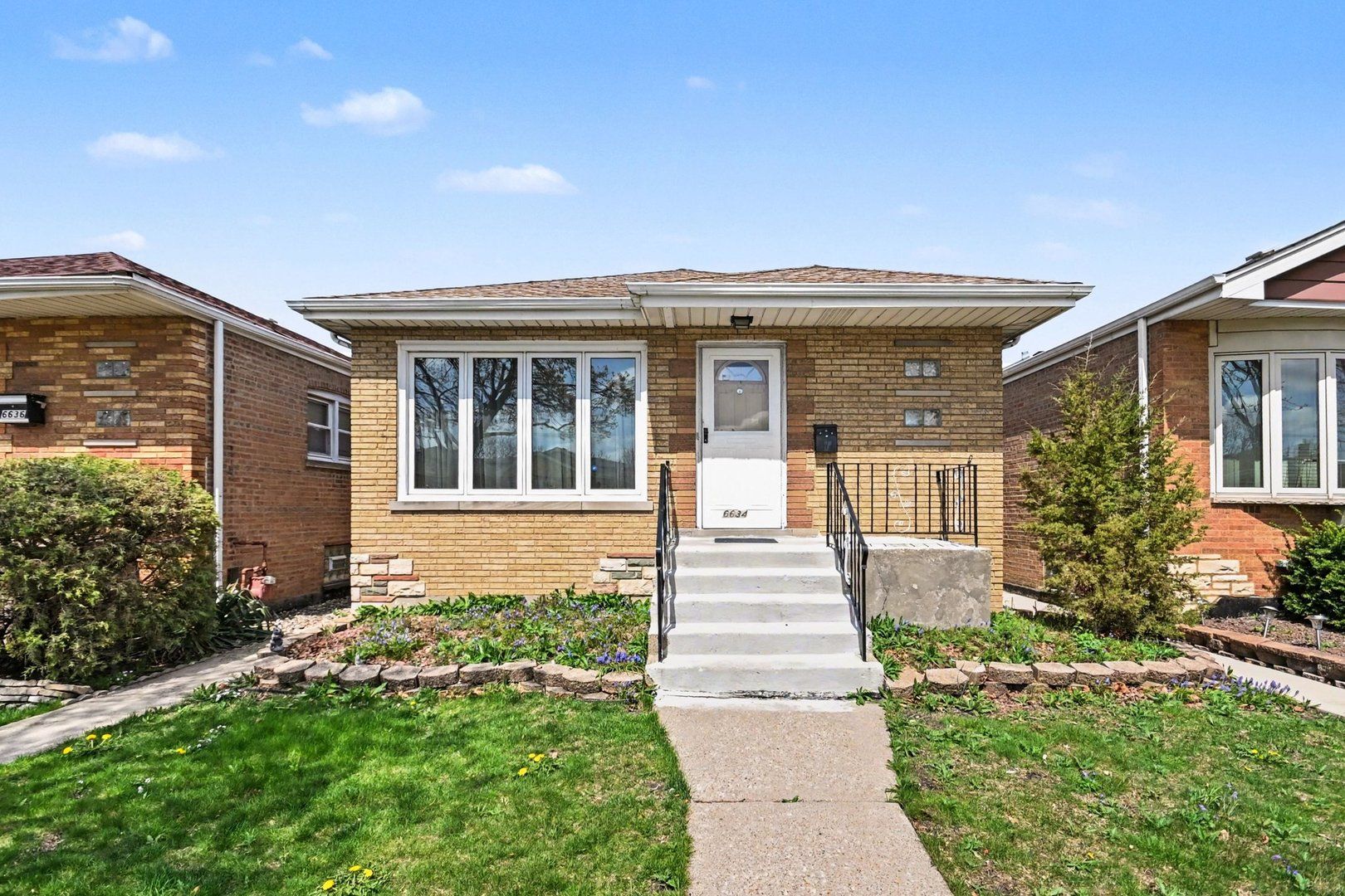 6634 W 64th Street — Chicago, IL 60638
