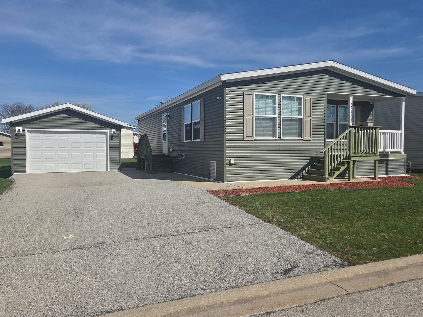 25601 Shoal Creek Drive — Monee, IL 60449