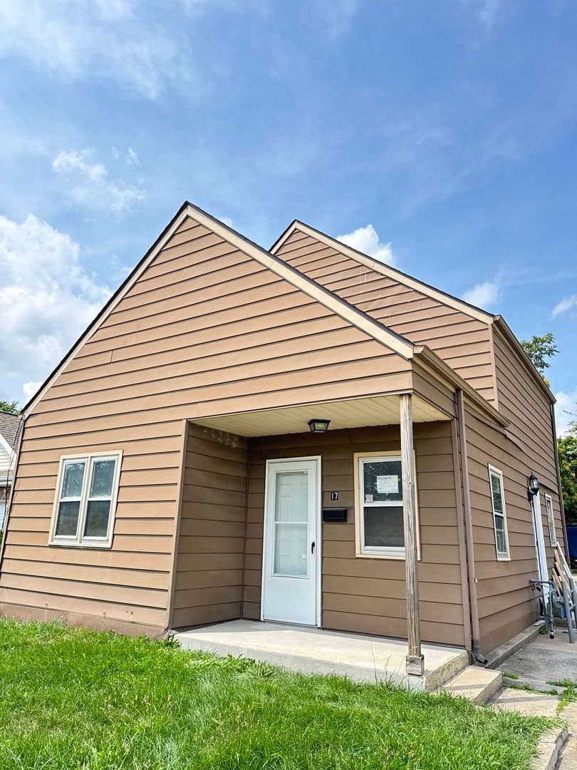 17 W 30th Place — Steger, IL 60475