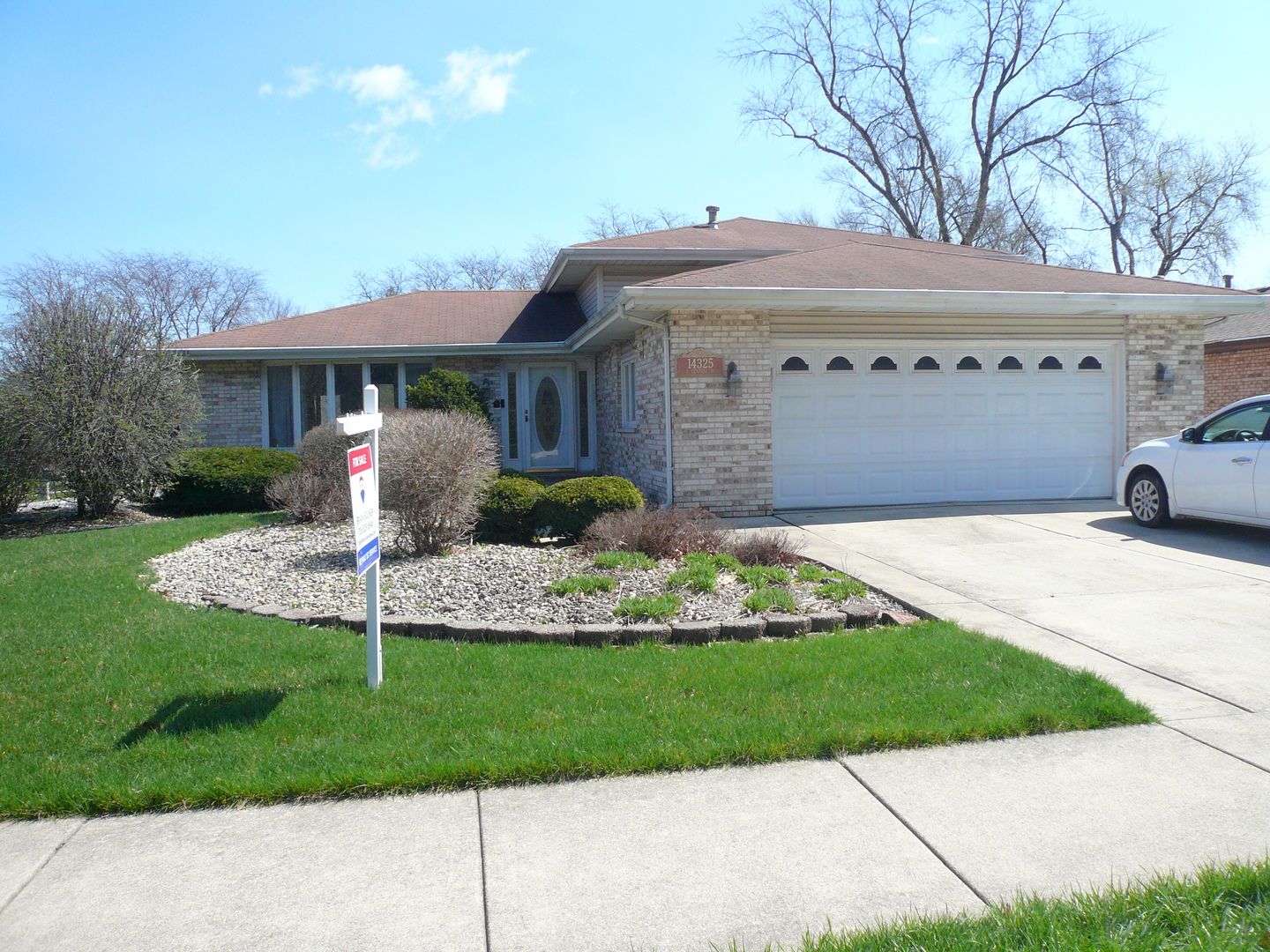 14325 CENTRAL Avenue — Midlothian, IL 60445