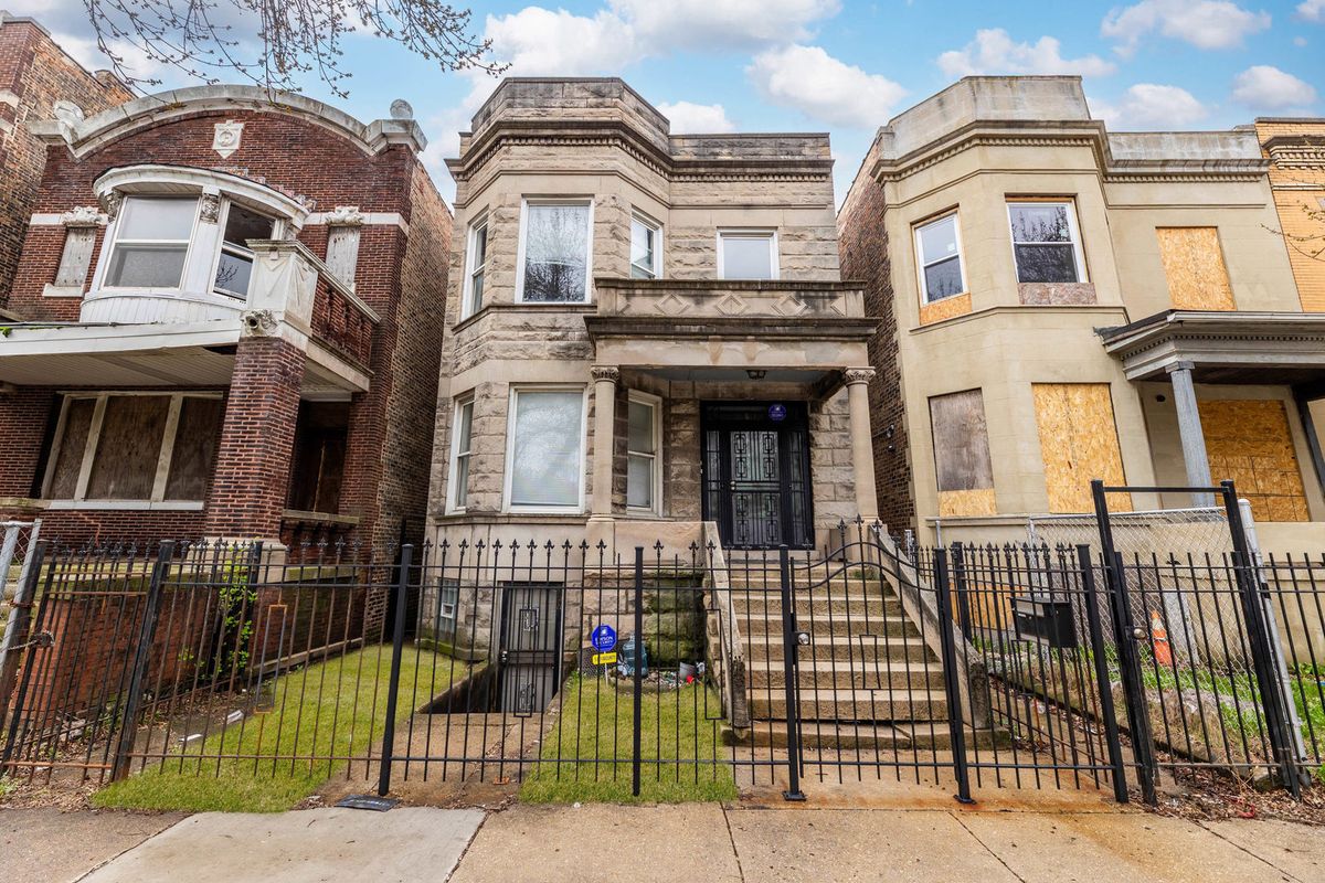 1511 Garfield Boulevard, Chicago, IL 60636