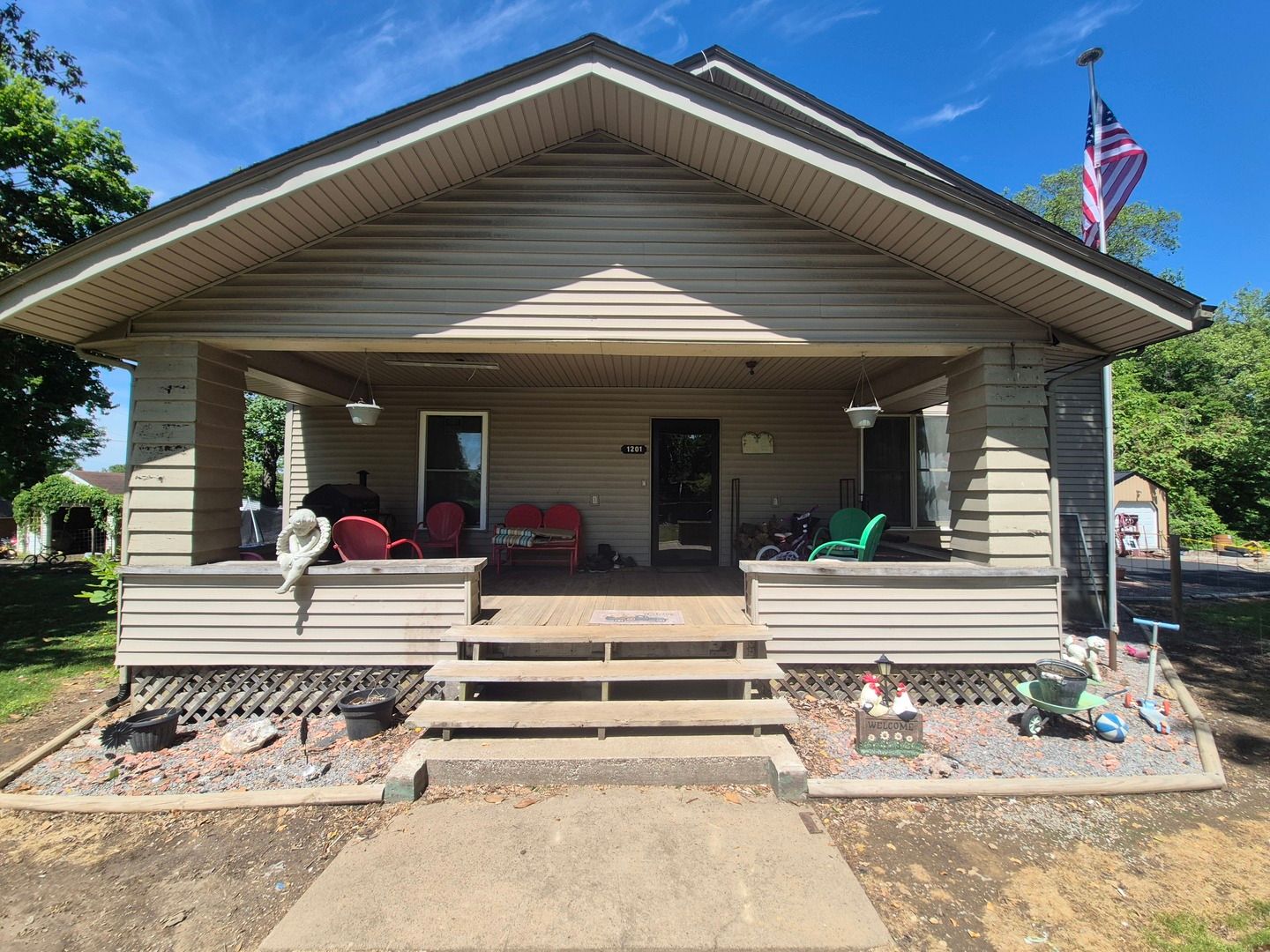 1201 Fairview Road — Rosiclare, IL 62982
