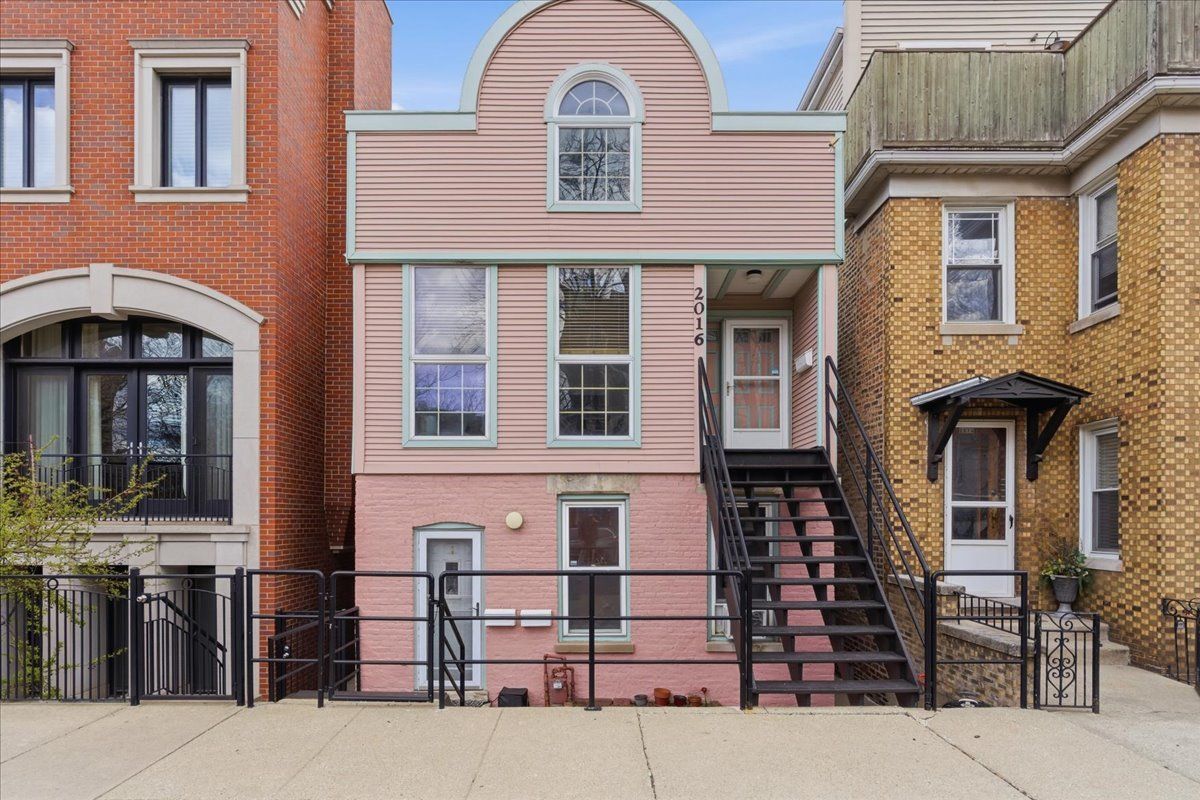 2016 Charleston Avenue, Chicago, IL 60647