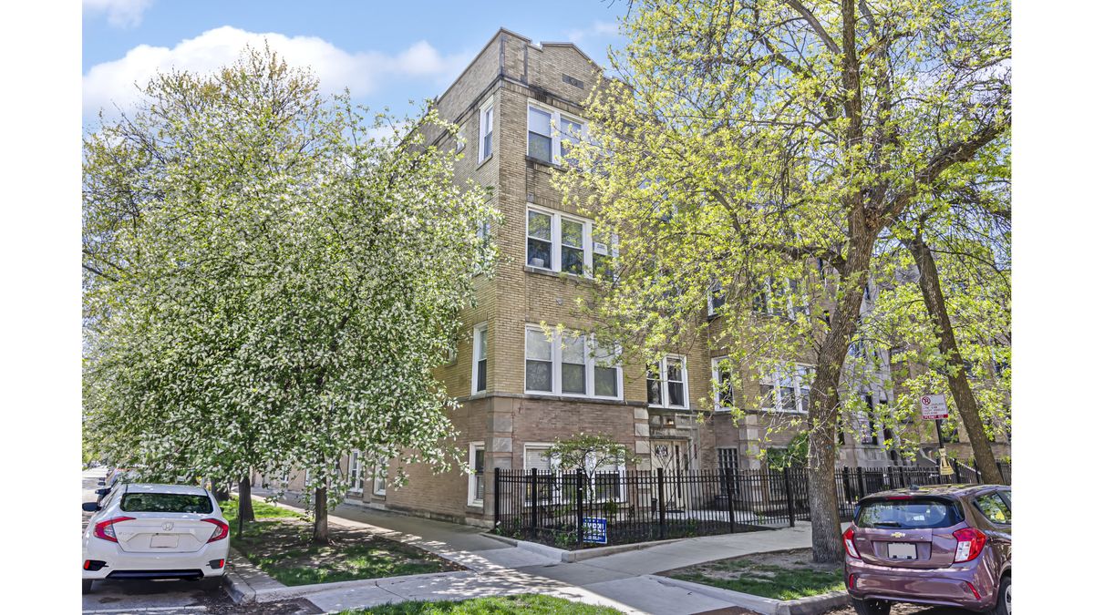 2839 Palmer Street, Chicago, IL 60647