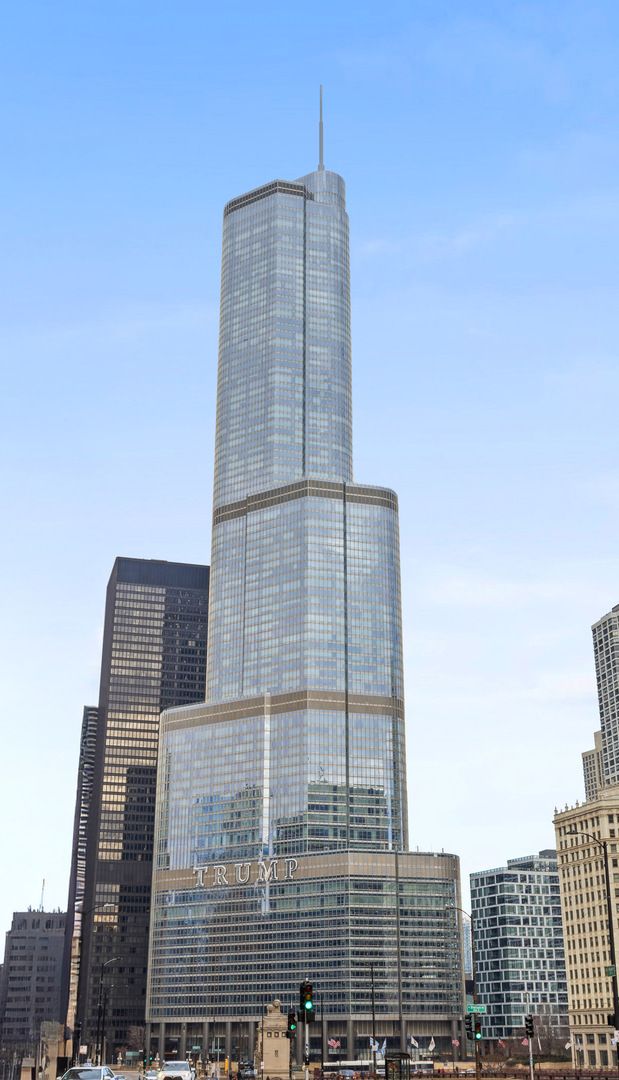 401 N Wabash Avenue #31J — Chicago, IL 60611
