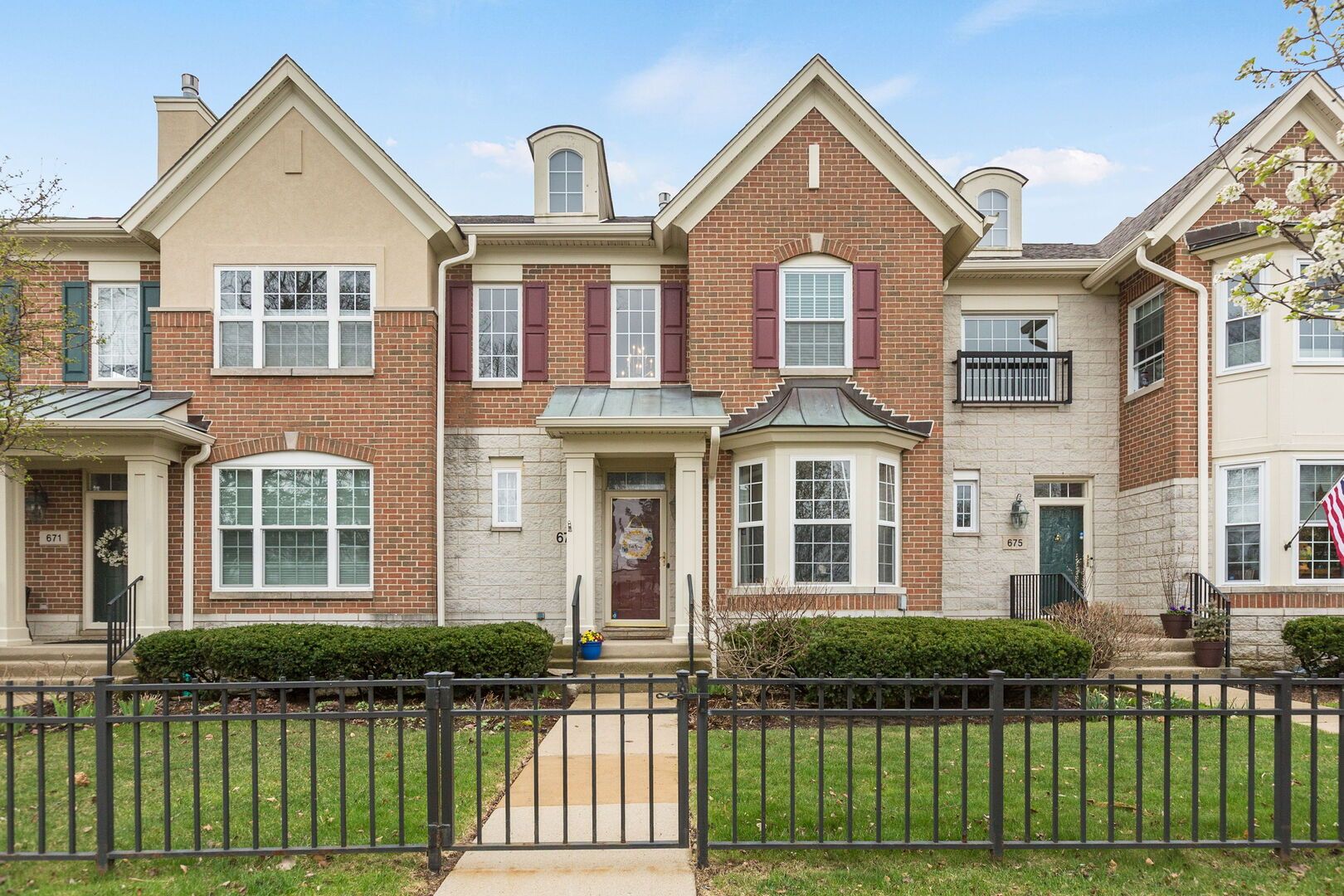 673 Central Avenue — Deerfield, IL 60015