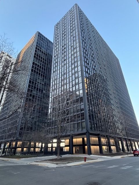 900 N LAKE SHORE Drive #1604 — Chicago, IL 60611