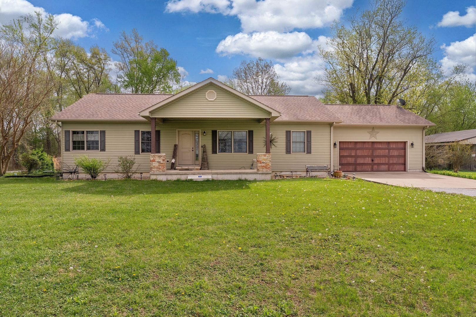 1358 Pershing Road — West Frankfort, IL 62896