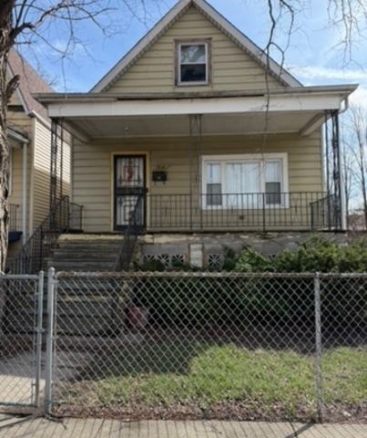 7641 S Maryland Avenue — Chicago, IL 60619