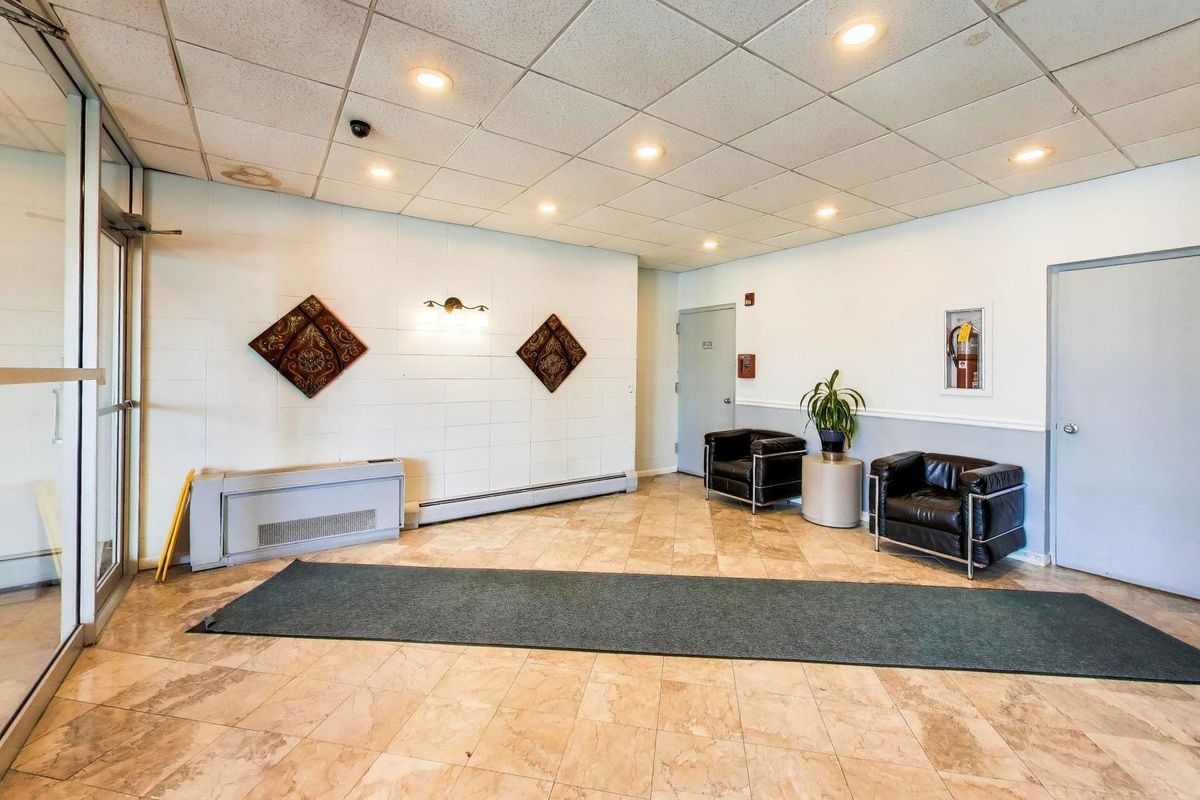 1043 S York Road #501, Bensenville, IL 60106
