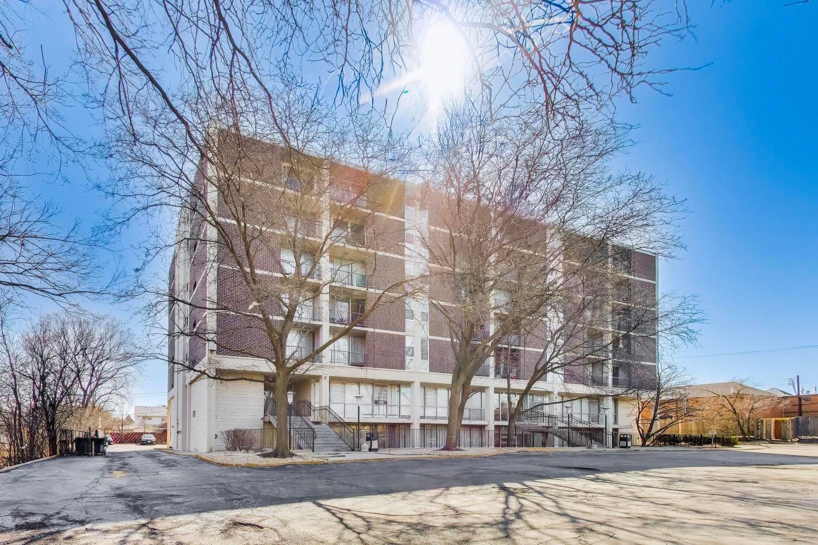 1043 S York Road #501 — Bensenville, IL 60106