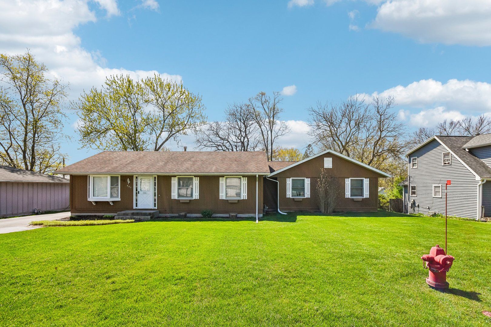 407 Fairfield Drive — Island Lake, IL 60042