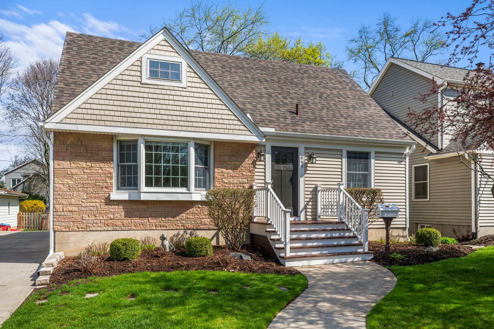 640 Meadow Lane — Libertyville, IL 60048