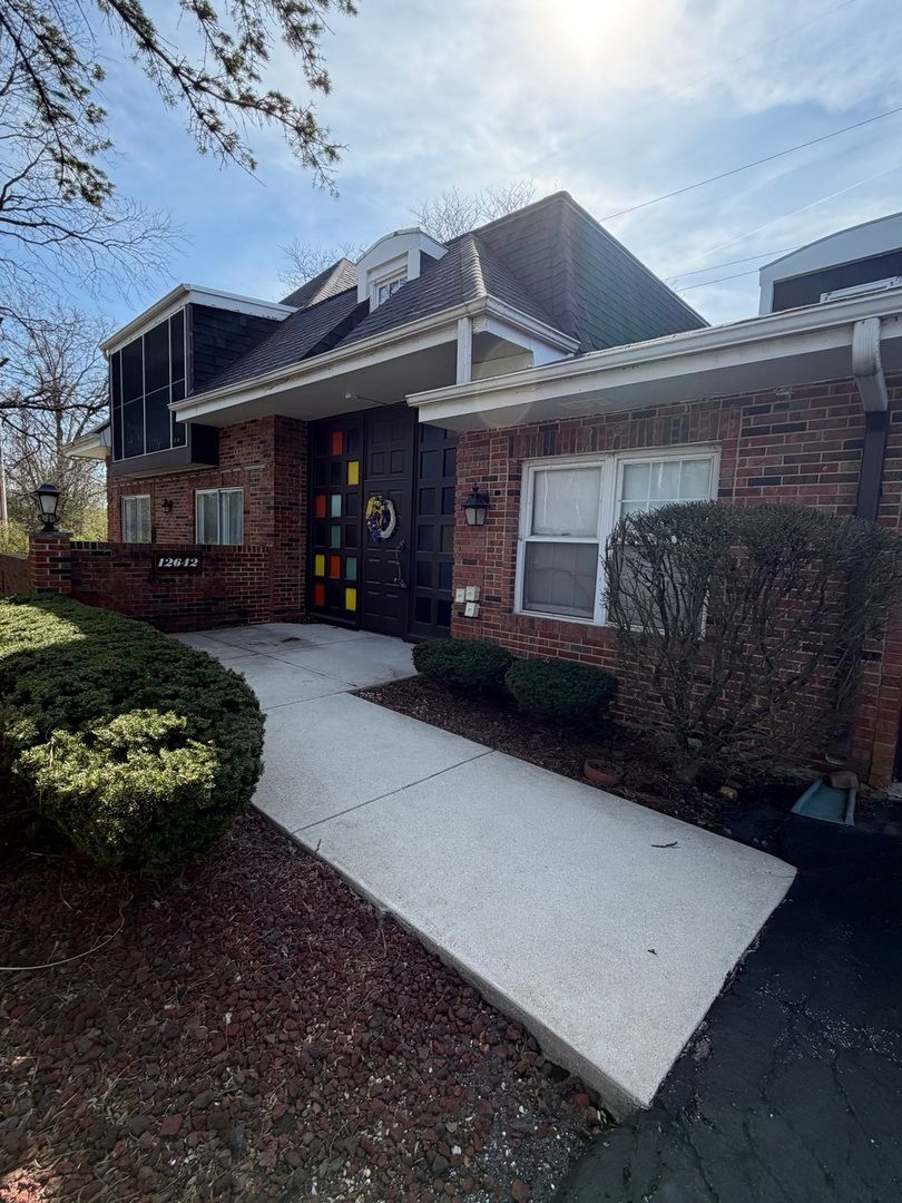 12642 S London Lane #2 — Palos Heights, IL 60463
