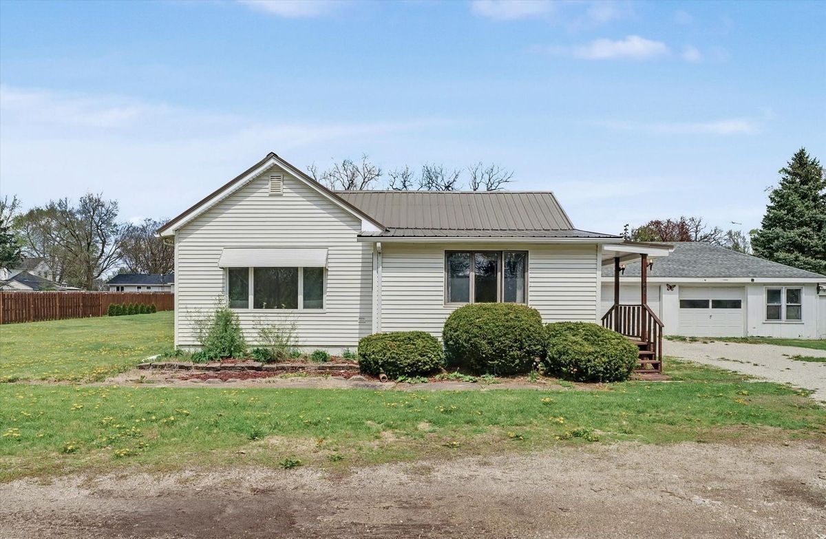 21 Linn Street, Piper City, IL 60959