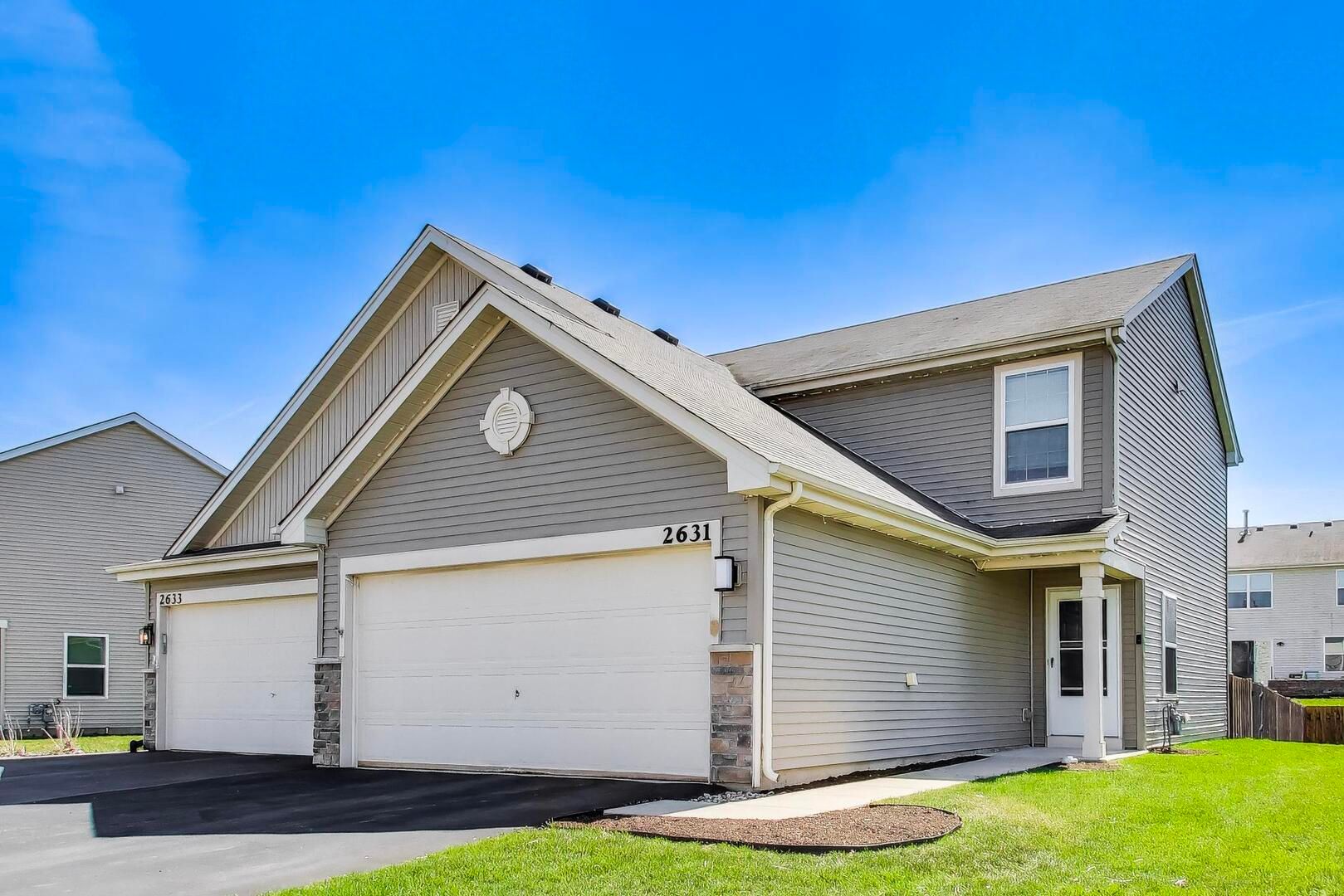 2631 Carlisle Lane — Hampshire, IL 60140