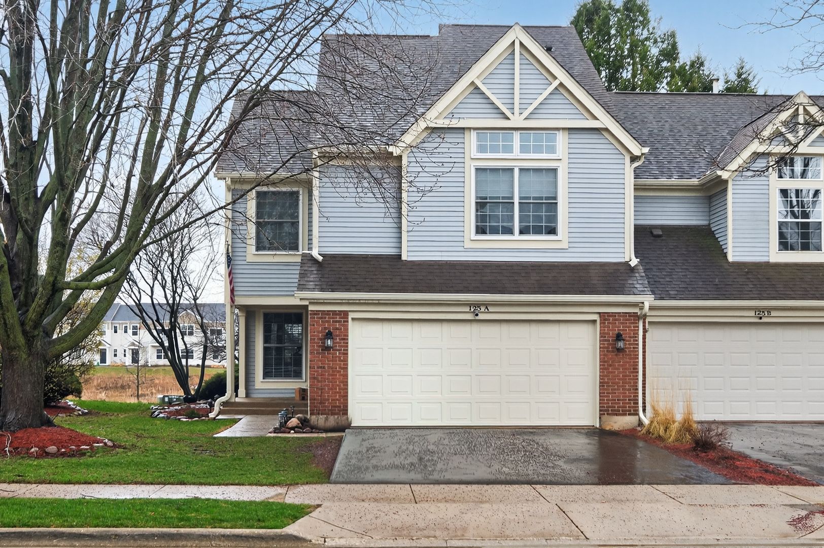 125 Ione Drive #A — South Elgin, IL 60177