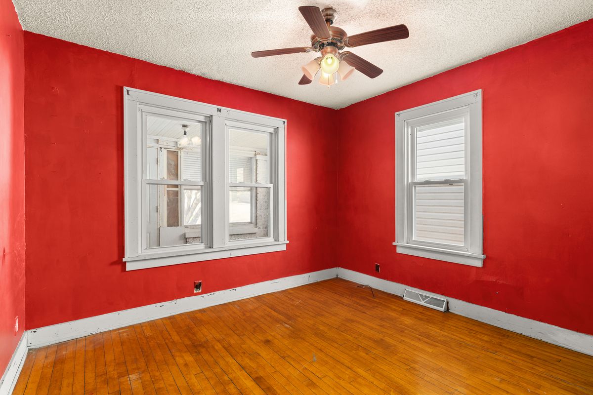 718 Warren Avenue, Rockdale, IL 60436