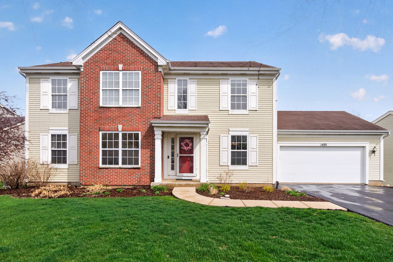 1480 Farmstead Lane — DeKalb, IL 60115