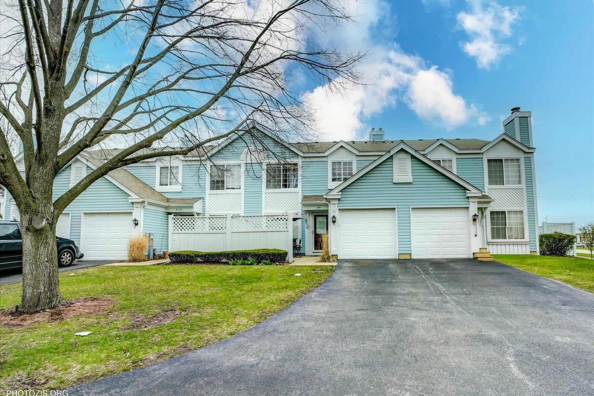 441 Yorktown Court, Aurora, IL 60504
