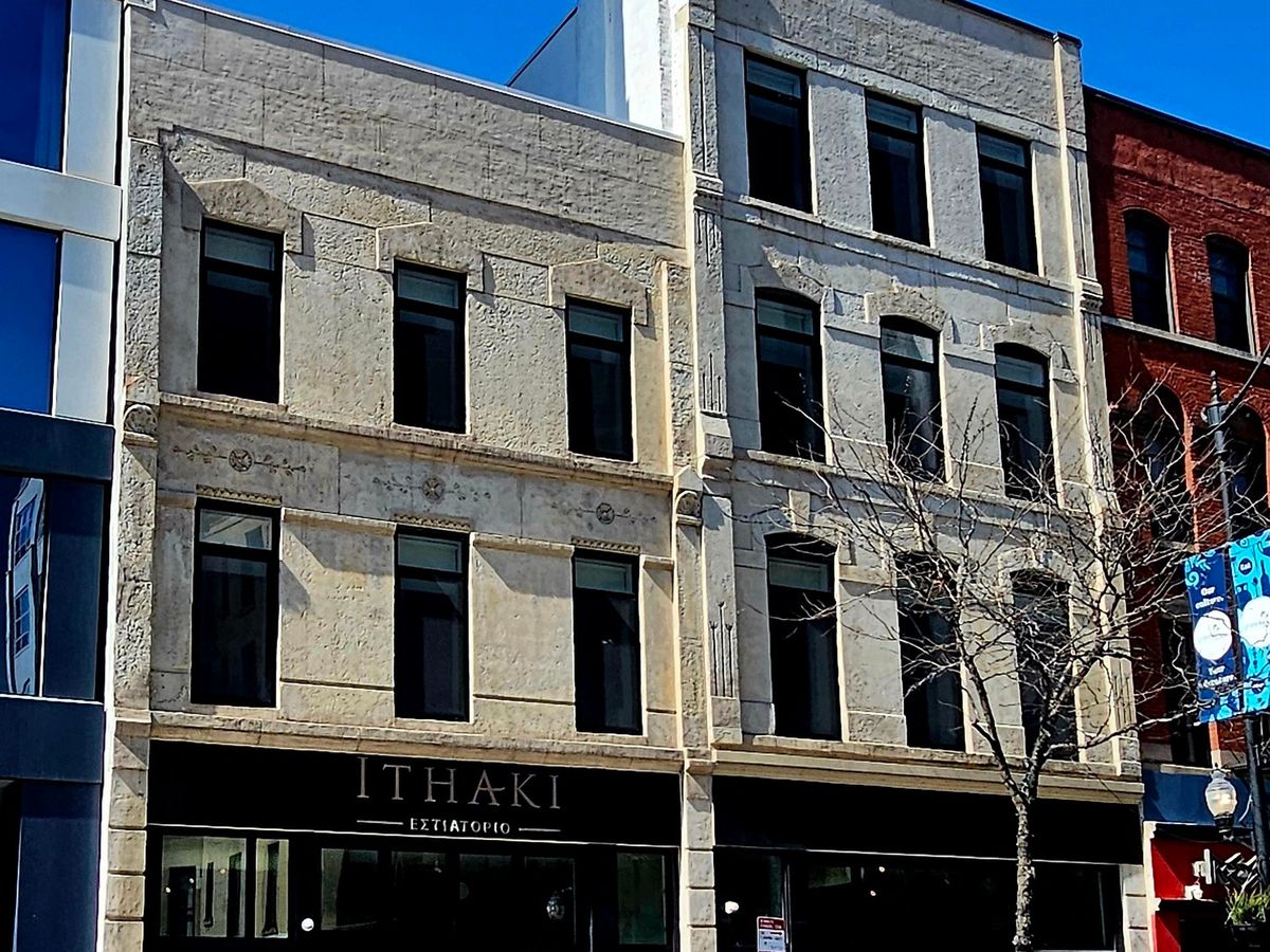 318 Halsted Street, Chicago, IL 60607