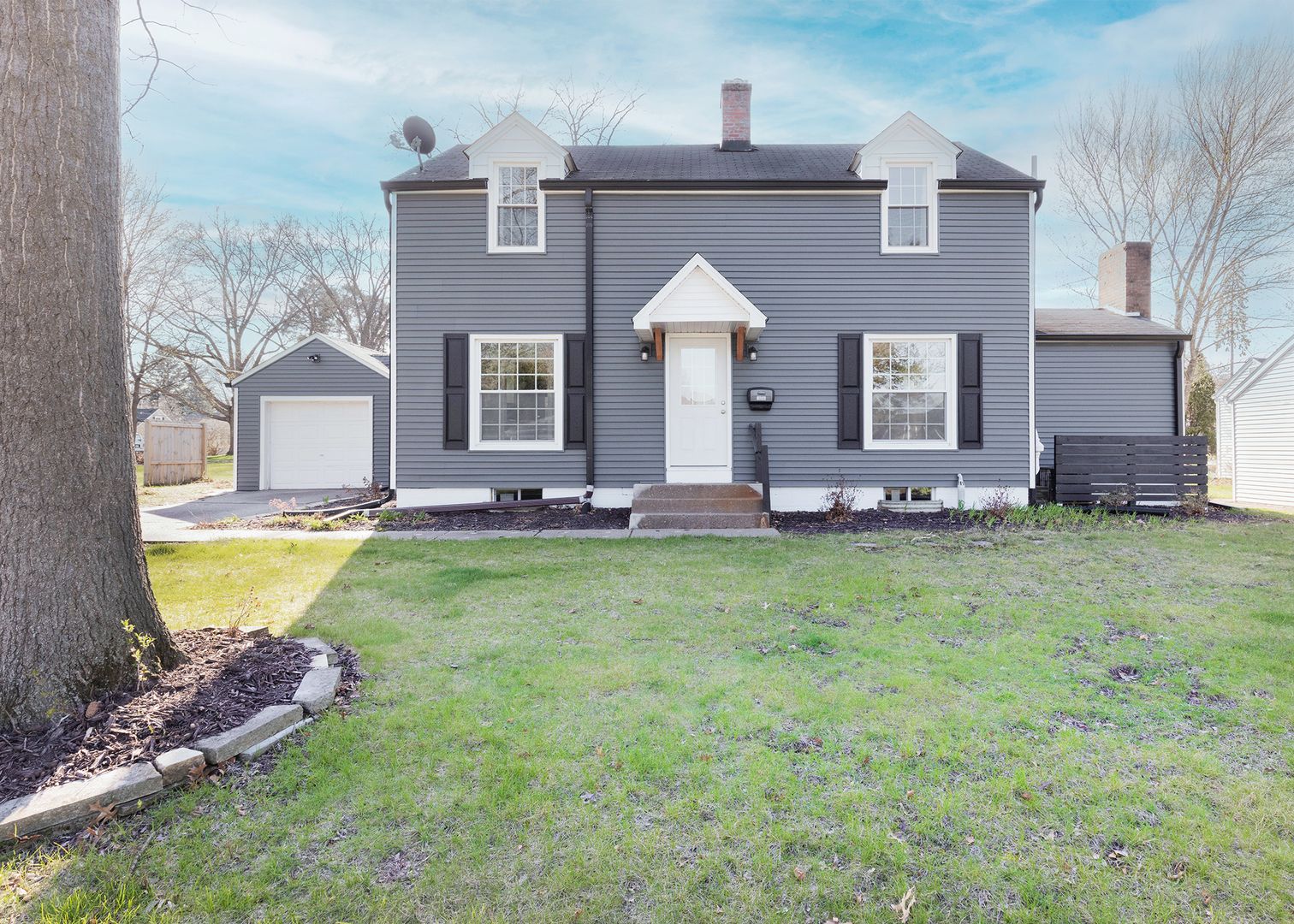 1606 Coffelt Avenue — Davenport, IA 52803