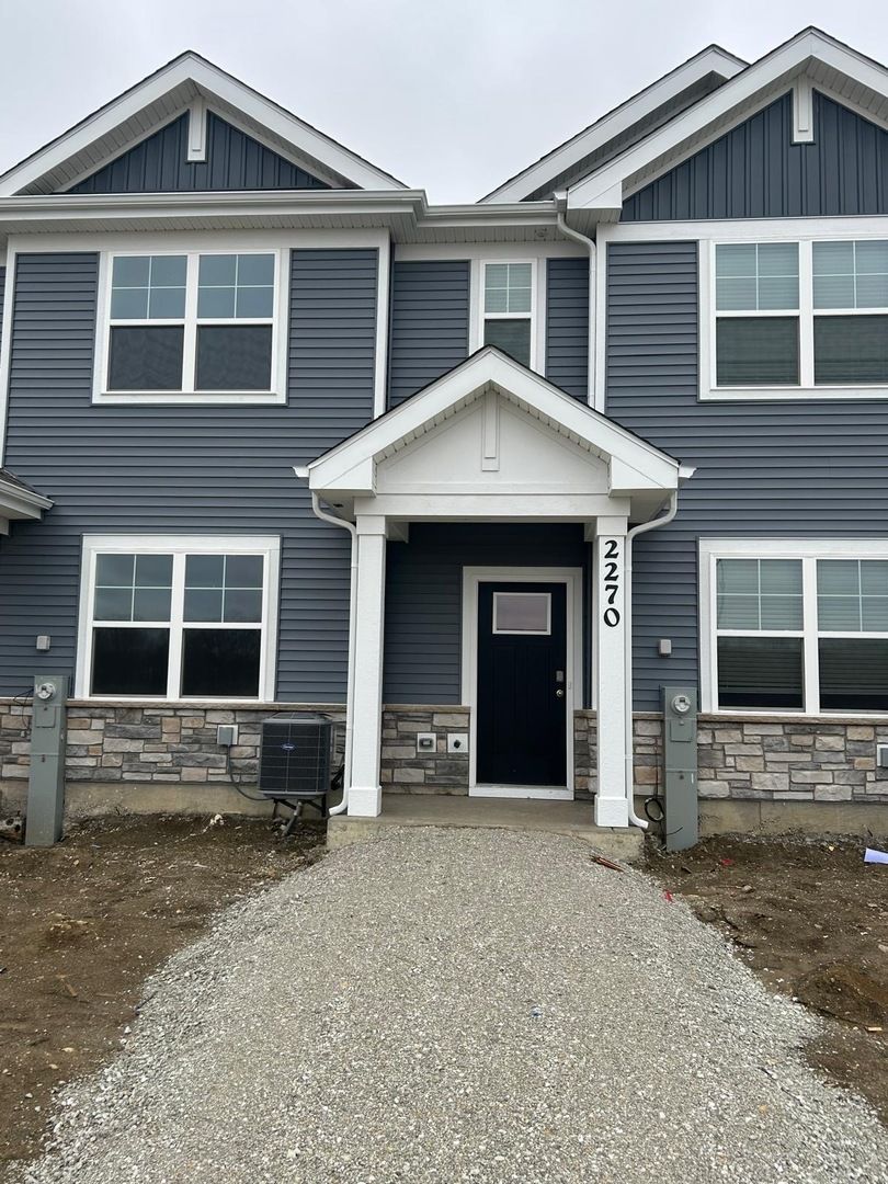 2270 Barbera Drive — Oswego, IL 60543