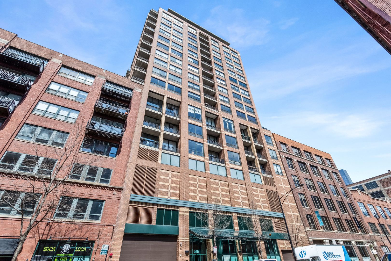 400 W Ontario Street #1701 — Chicago, IL 60654