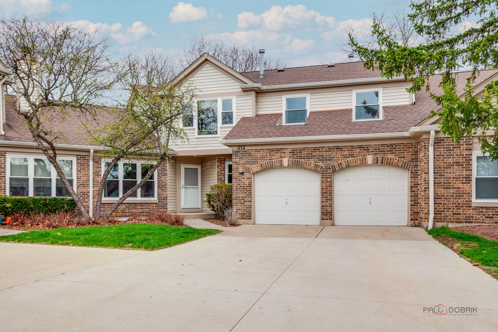 212 Willow Parkway — Buffalo Grove, IL 60089