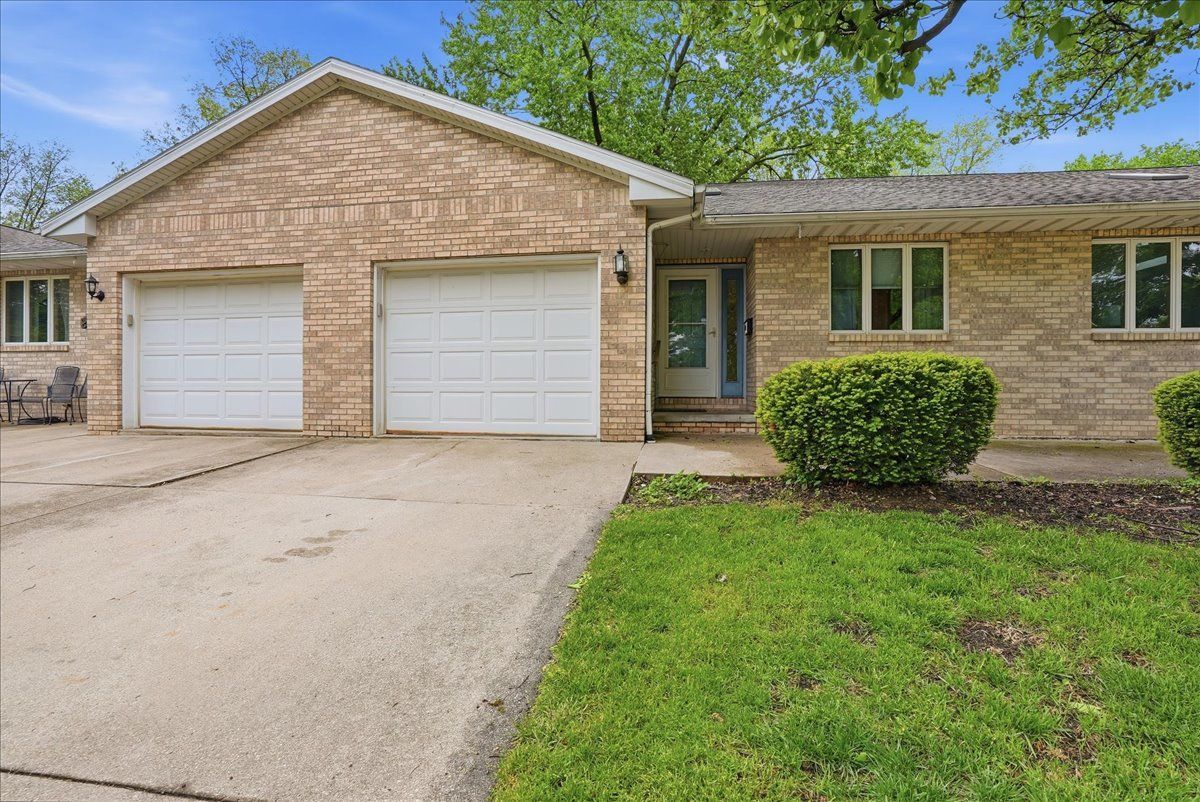 500 C S 4th Street #C — Fairbury, IL 61739