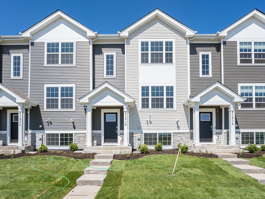 2131 Sassafras Way, Wonder Lake, IL 60097